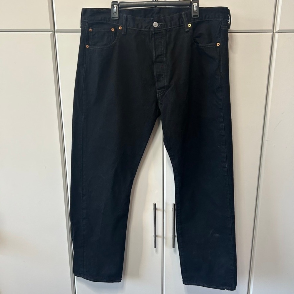 Levis 501 Mens Black Original Fit Straight Leg Button Fly Jeans W42 L32